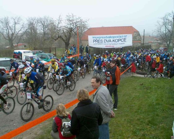 2004: fotogalerie